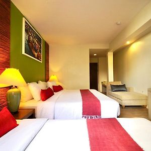 Familien-Zimmer mit Kingsize-Bett